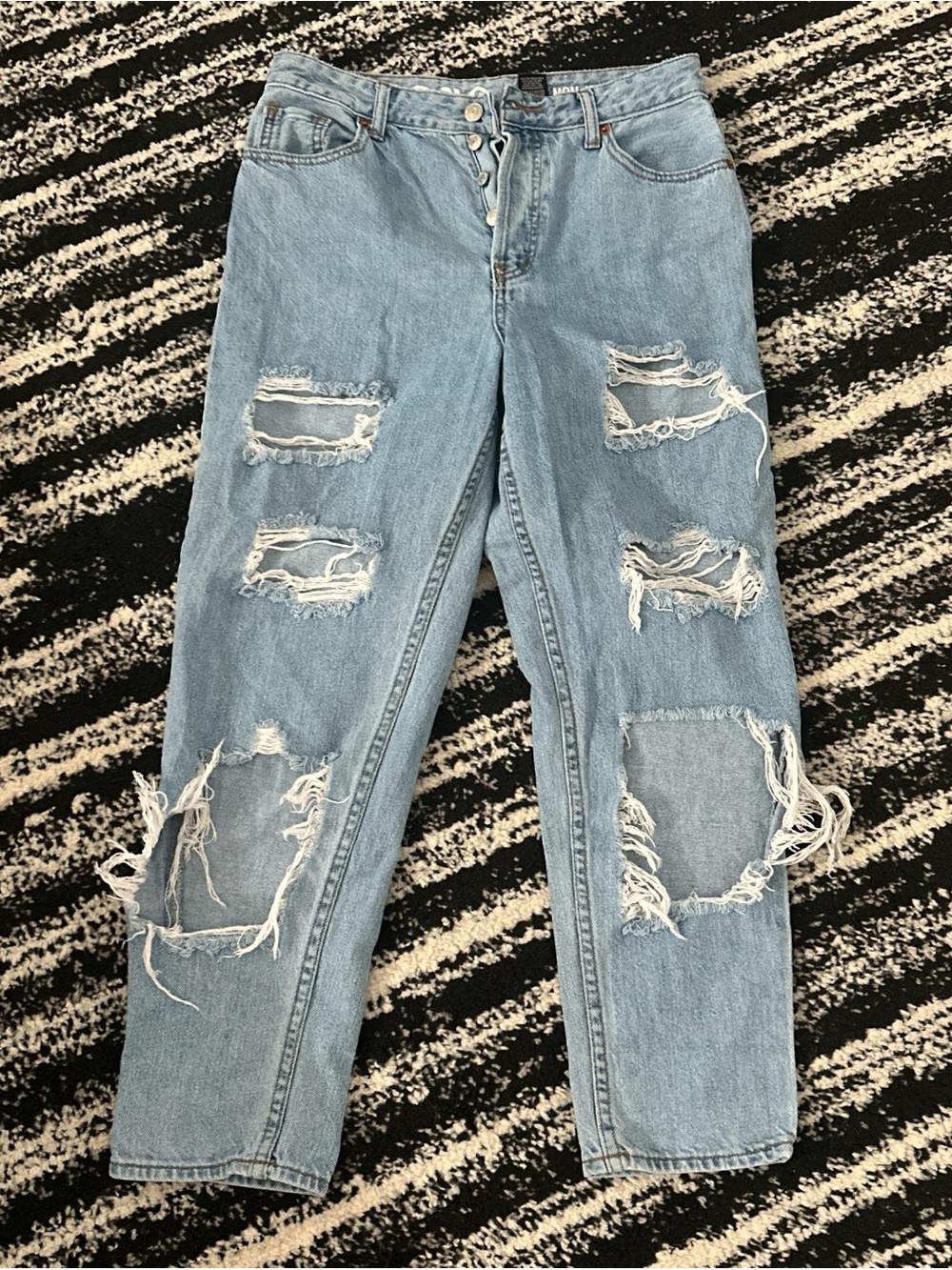 Light Blue Distressed Ankle Jeans for Women - Cropped Ripped Denim